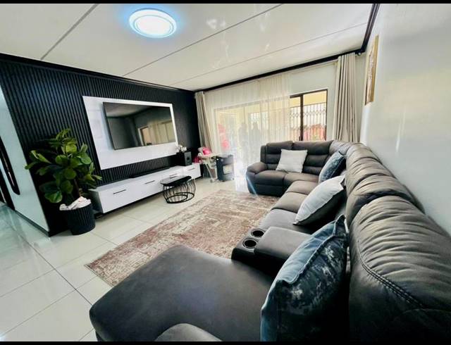3 BEDROOM APARTMENT FOR SALE IN CARLSWALD